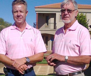 Franskraler speel gholf in Bloemfontein